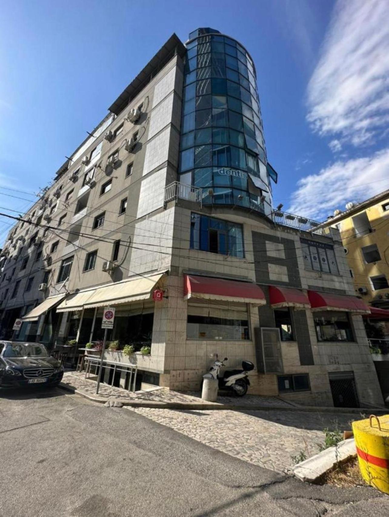 Premium Apartment In The Center Tirana Exteriör bild