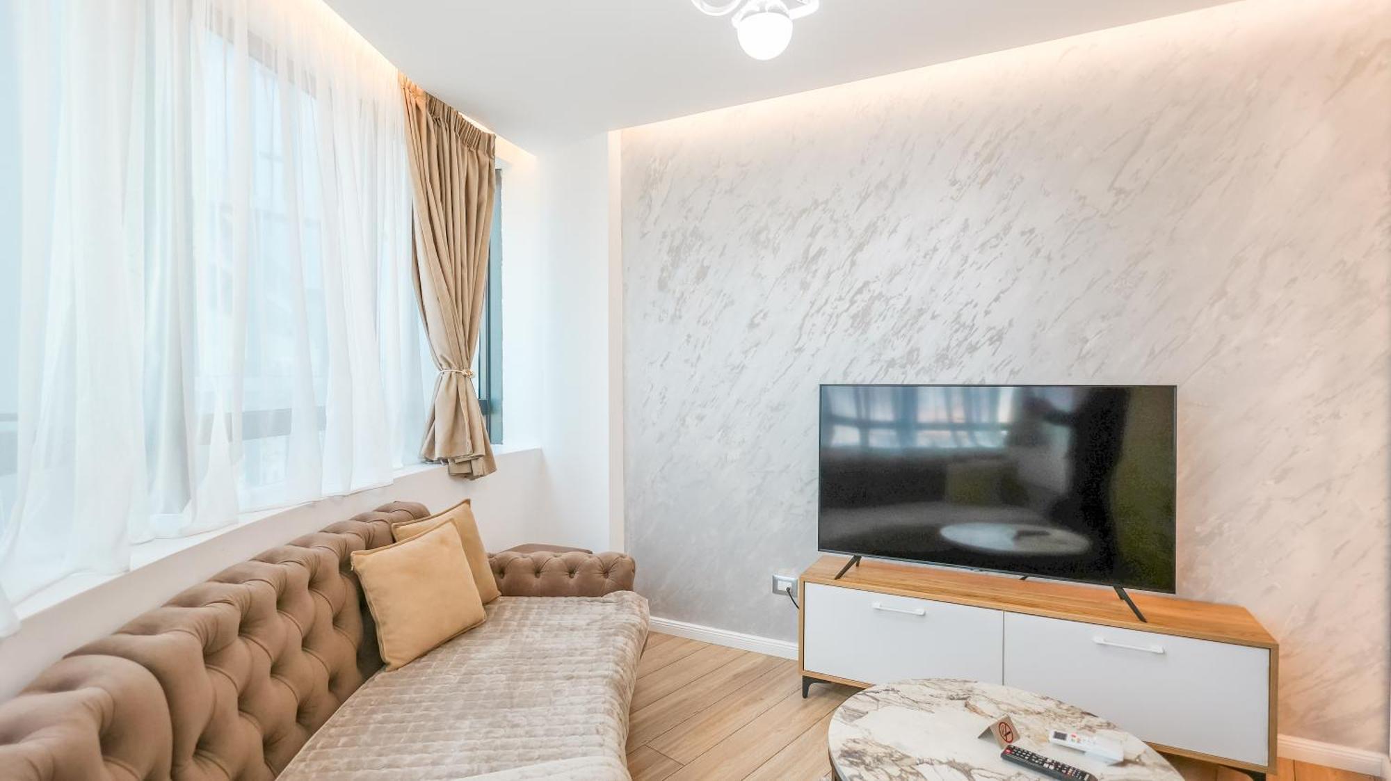 Premium Apartment In The Center Tirana Exteriör bild