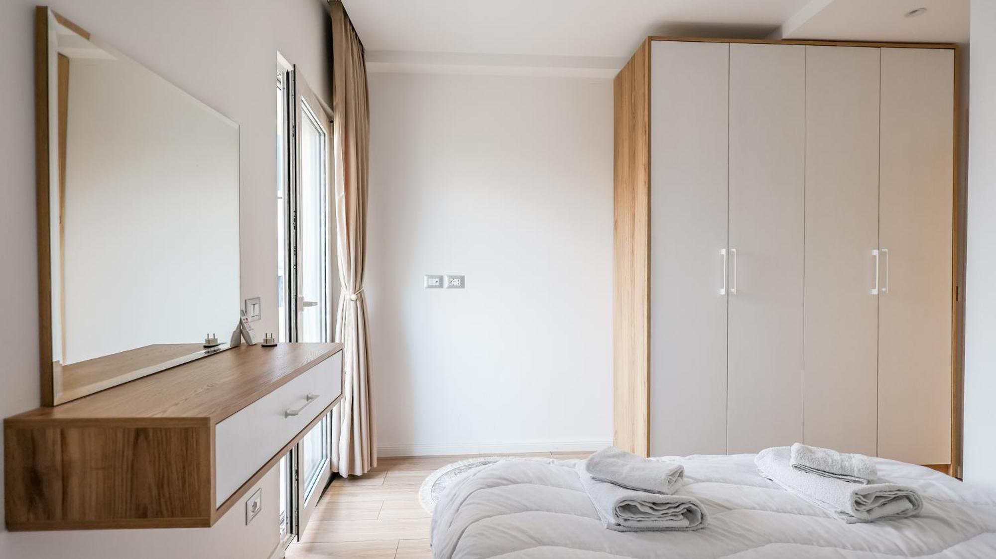 Premium Apartment In The Center Tirana Exteriör bild