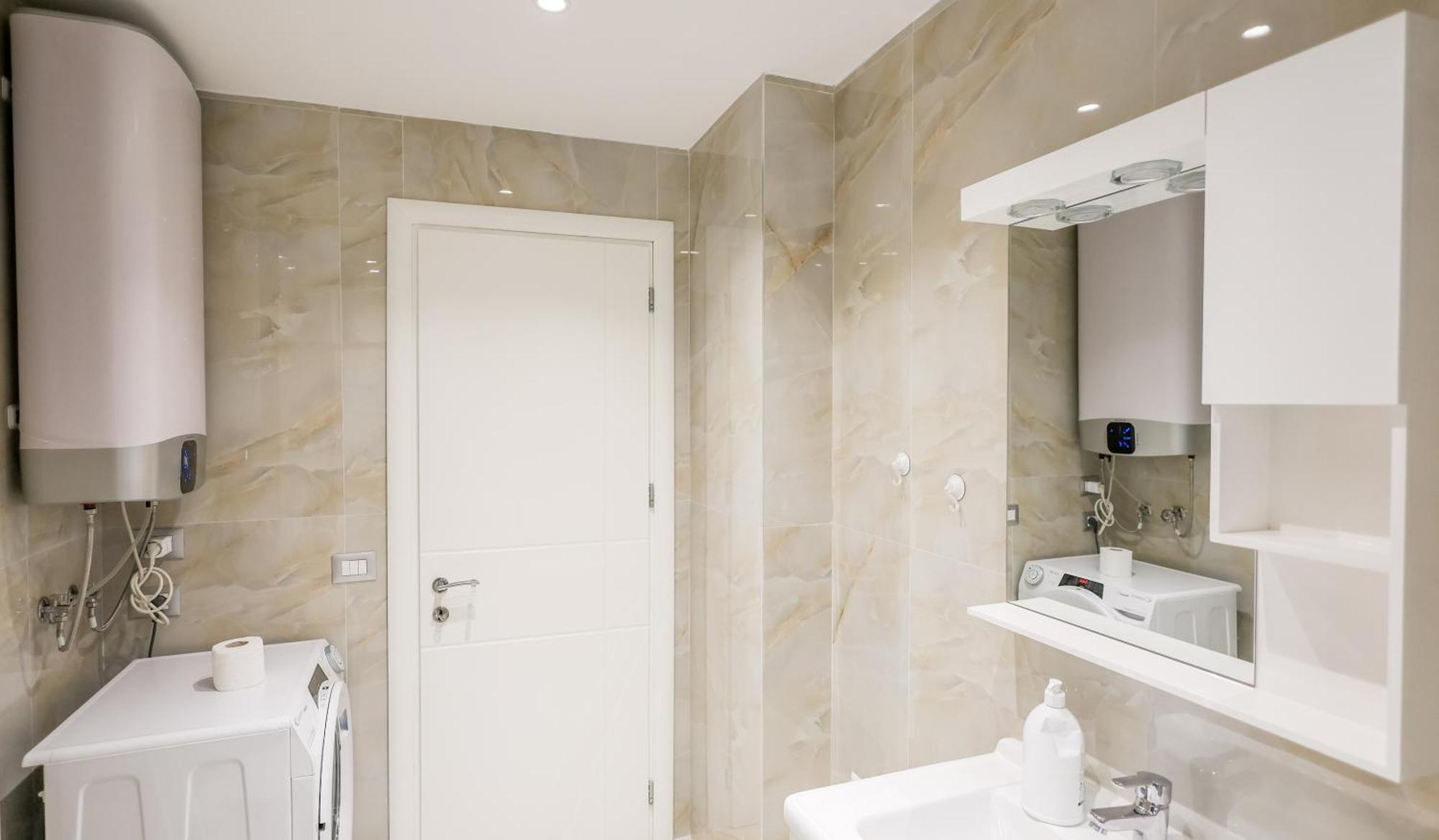 Premium Apartment In The Center Tirana Exteriör bild